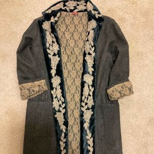 NEVER WORN-Women's Jacket, Size 6, combination lace/embroidery/velvet